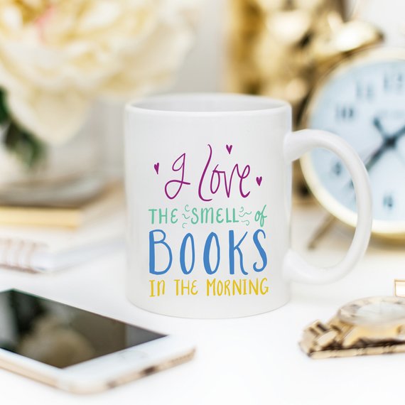 I Love The Smell Of Books - Mug